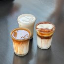 노마드(NORMARD) | 군산 수송동 카페 노마드 크림라떼 휘낭시에