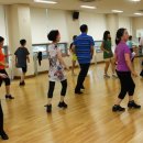 라인댄스 중급 이미지