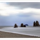 바닷가에서 이미지