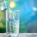 나이 들면 갈증 덜 느끼는데.. 물 잘 마시는 습관 8가지 이미지