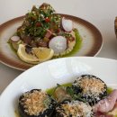 여의도고등학교 입구 | 여의도 맛집, 시즈널리티 봄 향기 가득한 쑥뇨끼 냉이 후무스 데이트 내돈내산후기