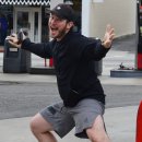 유쾌한주유소 이미지