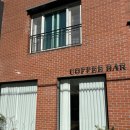 동중5길 | 양산 물금 카페 &lt;빌리 커피 바&gt; 커피와 책과 식물은 생각보다 가까이에