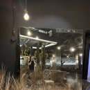 커피바리스타B(야간) | 홍대 대형 베이커리카페 추천 🍞 더블유오앤 카페 방문 후기