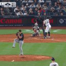 만루 찬스 살리는 튼튼신 타구속도 109마일 역전 싹슬이 2루타.gif 이미지