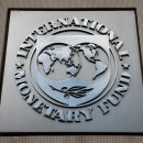 IMF는 이란 전쟁의 여파를 이유로 2026년 세계 경제 성장률 전망치를 하향 조정했습니다. 이미지