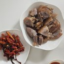 유가네왕족발 - 안양시 동안구 관악대로339번길 6 | 넘어진 건물 속 불빛들은 저 호수 속에 가득 담겨있어 | 뒤늦게 올리는 4-5월 일상 모음집