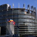 Le Parlement européen adopte à une large majorité le projet de régulation d 이미지