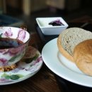 커피 엔 토스트 이미지