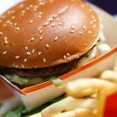 미국 맥도날드, 패스트푸드 대대적인 점검으로 버거 패티 개편 이미지