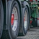 흥업대형타이어 이미지