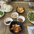 덕이네돼지국밥 이미지