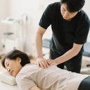 더바른마취통증의학과의원 | 도수치료 받으면 진짜 키가 클까? '숨은 키' 찾아주는 체형 교정의 비밀 (연신내 도수치료)