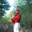 숲속에서 Saxophone 이미지
