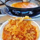 어수정부대찌개 | 하이원근처맛집 어수정수제돈가스&amp;의정부부대찌개 김치맛이 좋은 얼큰 부대찌개 내돈내산 솔직후기