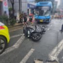 신한은행 횡단보도 앞 이미지