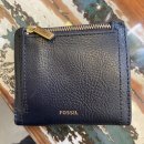 fossil 지갑 팔아요 이미지