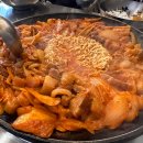 시골통돼지볶음 - 부산진구 동천로132번길 10 | 시골통돼지볶음