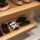 파인택스 | HERMES 에르메스 시프레 샌들 카프스킨 화이트 사이즈 팁 (후쿠오카 면세구입 택스리펀 정보)