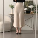 사색 | 겨울 하객룩 추천 사색 머메이드 새틴 스커트 솔직 후기