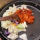어울마당로109 유가네 닭갈비 앞 이미지