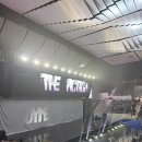 SHOW ME THE 뽑기방 | 품격 있는 red carpet 대신 멍석 깔고 다녀온 보넥도 쇼케 후기 The Action 쇼케이스