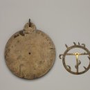 안드로메다 사우점 | 현존하는 유일한 천문 시계, 아스트로라브