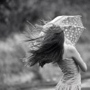 우산속으로 이미지