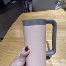 473 | 락앤락 테이블 머그컵 473ml/PINK 솔직 후기: 핵심은 데스크