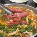 금련산역 3번출구 E/V | 문현동 맛집 윤우재 문현 샤브 칼국수 가족외식장소 추천