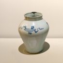 청화백자 칠보문호(靑華白磁七寶文壺) (조선) 이미지
