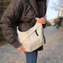 문스테이 | 아토스테이 데일리 크로스백 후기 :) 미니멀한 하프문 쉐입 데일리백 추천