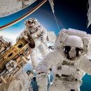 우주여행 이미지