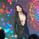 그가 살아가는 방식이 곧 그의 예술이다. 이미지