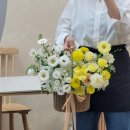 헤미쉬플레르 | [꽃바구니] 옐로&화이트 반반 바스켓 :: 헤미쉬플레르 순천꽃집 전남꽃집