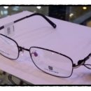 꾸오레 안경원 이미지