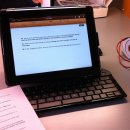 ipad 2 wifi 16gb black + fold up keyboard팝니다 이미지