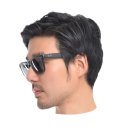 안경 파는 남자 이미지