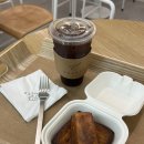 로이터 | |로이터 브레드가든| 충무로역 카페 내돈내산 버터떡 맛집 카공하기 좋은 분위기