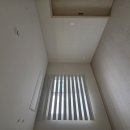 제주시 오라이동에 소재한 리모델링 주택 커튼 블라인드 설치 이미지 설명 입니다 이미지