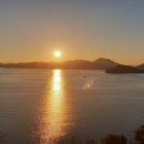 노을이물드는언덕 이미지