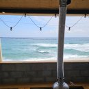 돌담 너머 하늘 이미지