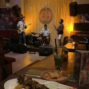 발리 우붓 맛집 Laughing Buddha Bar 느좋 라이브바 해피아워