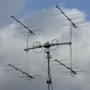 VHF 2STACK ANT와 차량설치 사진 이미지