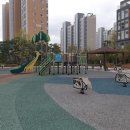 경남아너스빌 101동 후면 놀이터 이미지