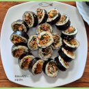 이영자님의 간장 김밥에 대패삼겹살을 추가하여 돌돌 말아 만든 김밥 이미지