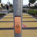 급커브 도로변 마을 이미지