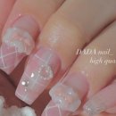 네일도 예쁜
