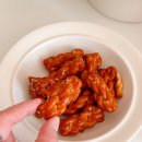 바삭하고 달콤한 마성의 간식! 명가 꽈배기 흑당 과자 후기