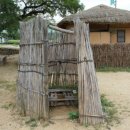 toilet (토일렛, 화장실, (똥 냄새가 나서) 토할래) 어원 이미지
